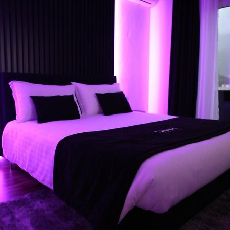 טיראנה Dark Boutique Hotel מראה חיצוני תמונה