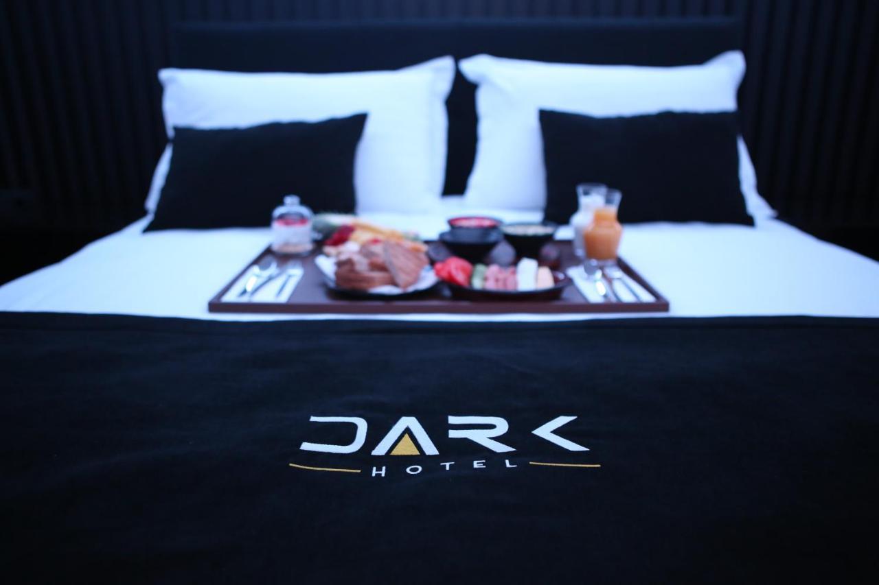 טיראנה Dark Boutique Hotel מראה חיצוני תמונה